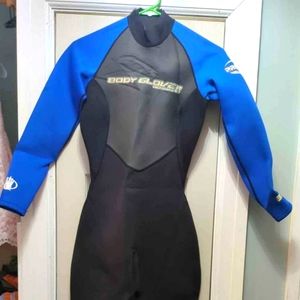 Body Glove Women's 3.2mm Wetsuit Size 7/8 for Scuba Diving and Surfing 🤿🌊